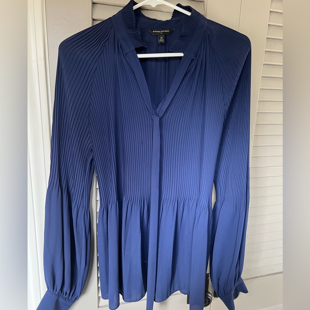 Banana Republic accordion blouse